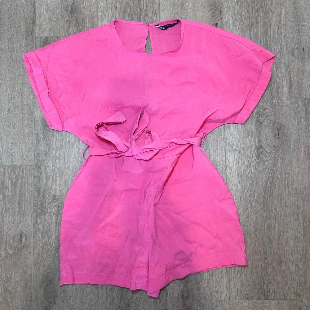 Zara Womens Pink Textured Short Sleeve Keyhole Back Tie Waist Romper Size XS